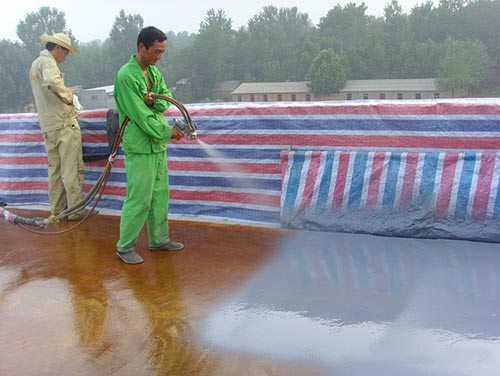 聚脲噴涂設備聚脲施工環保新技術(圖2) 高鐵橋面聚脲防水噴涂