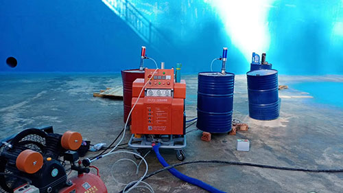 水池防腐聚脲噴涂機(圖1) 水池防腐聚脲噴涂機